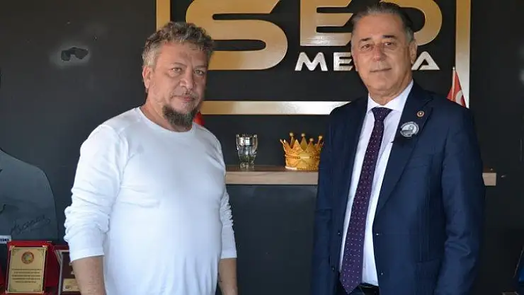 Özcan, 'Basın mensuplarının aşı olması konusunda soru önergesi sunacağım' 