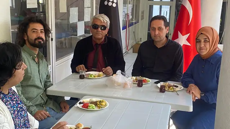 Özdemir, 'Cilalı Kaldırımlar Sakatlıyor'