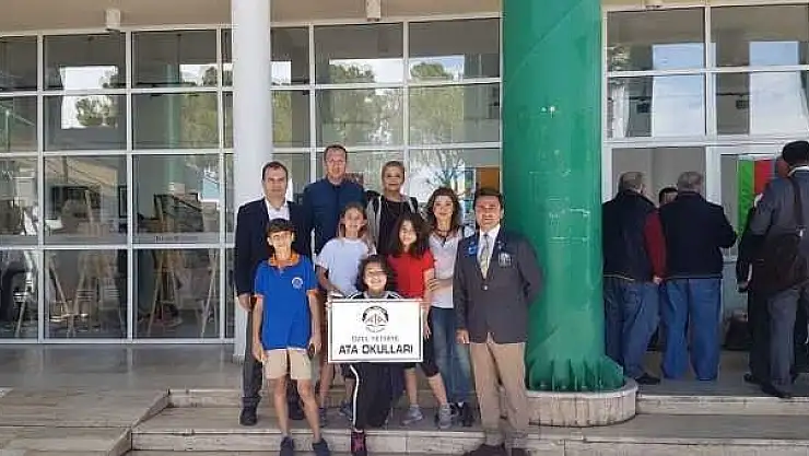 ÖZEL ATA ÖDÜLE DOYMUYOR