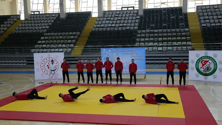 Özel Harekat polisleri savunma judo eğitimini tamamladı