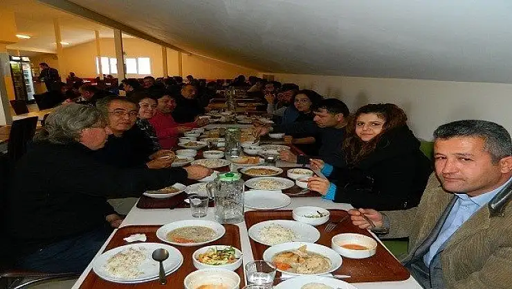 Özel Hatem Okulları Basın Mensuplarını Unutmadı