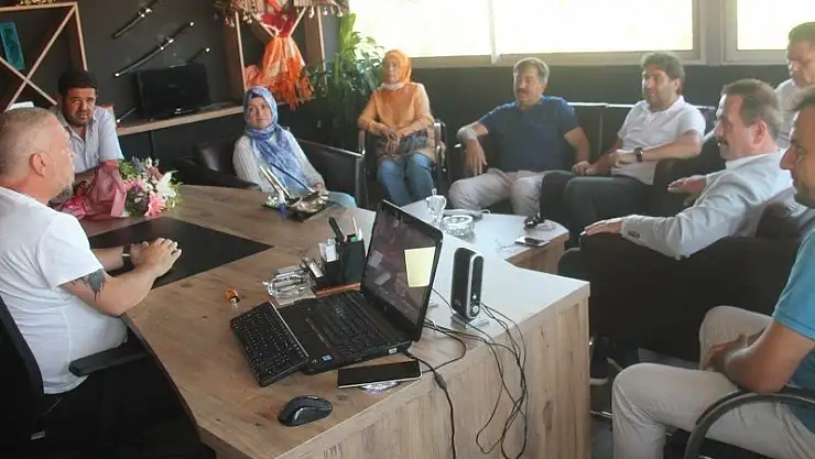 ÖZTÜRK, 'GAZETECİLER TOPLUMUN GÖZÜ KULAĞIDIR' 