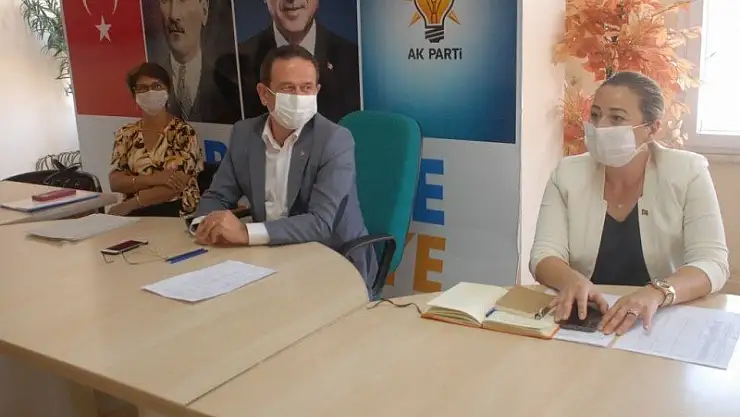 Öztürk Kadın Kolları İle Toplantı Yaptı 