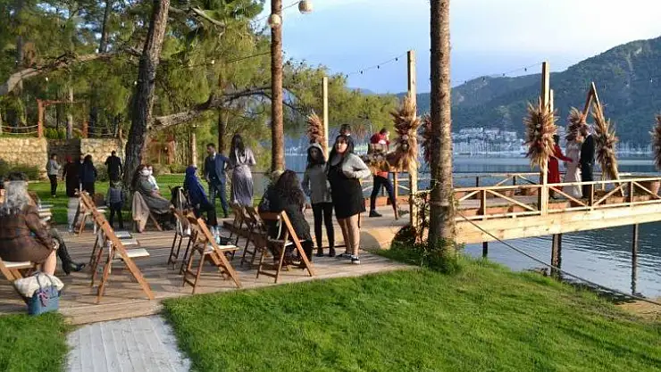 Öztürk ve Hasköylü ailelerinin mutlu günü