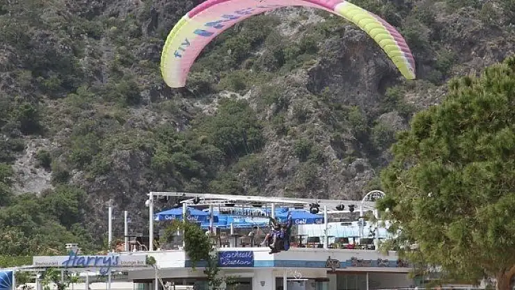 Paraşüt Ve Deniz Sezonu Hızlı Başladı
