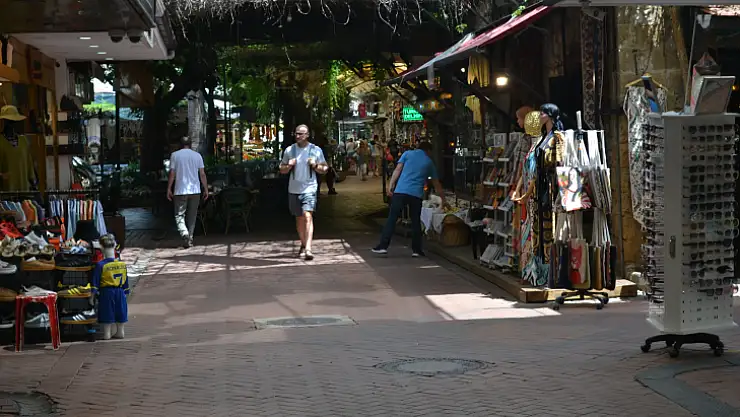 Paspatur sokakları boş kaldı