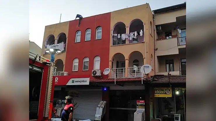 Polis ve itfaiye ekipleri ikna etti