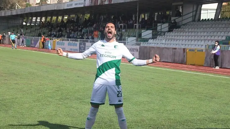 Profesyonel liglerin en golcü ismi, Ozan Sol