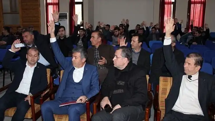 Protokolsüz olağan kongre!