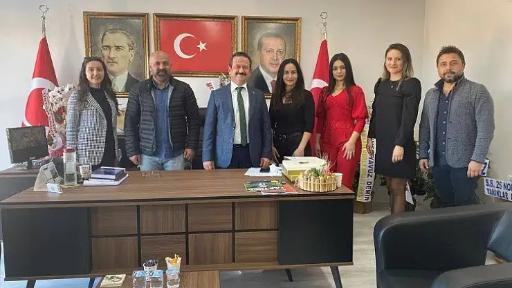 Rehabilitasyon Merkezleri AK Parti'yi ziyaret etti