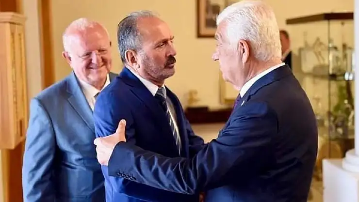 Saatcı, 'Biz daha iyi yöneteceğimizi düşünerek ortaya çıktık'