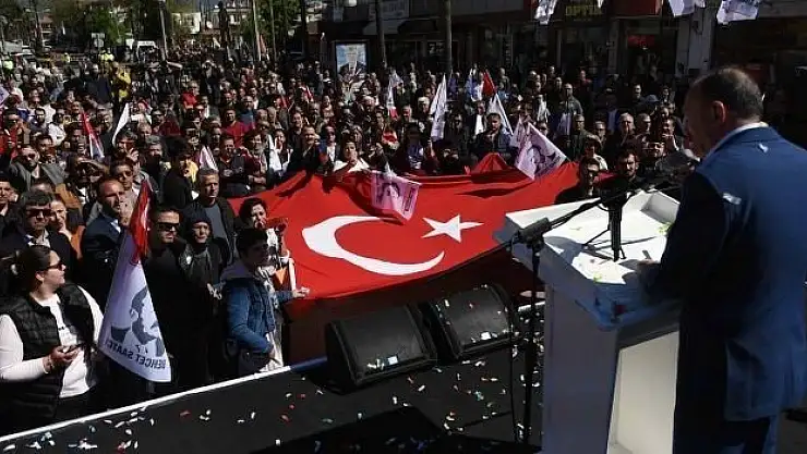 Saatcı, 'Zafer sırtını halka dayayanlarındır'