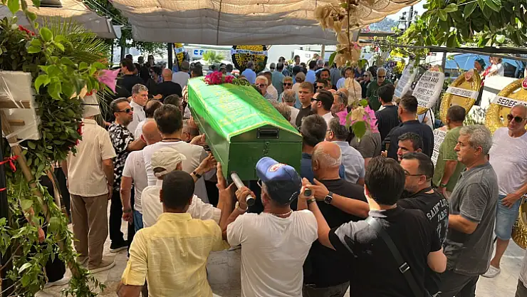 Safiye Soyman Oğlunu Gözyaşları İçerisinde Son Yolculuğuna Uğurladı