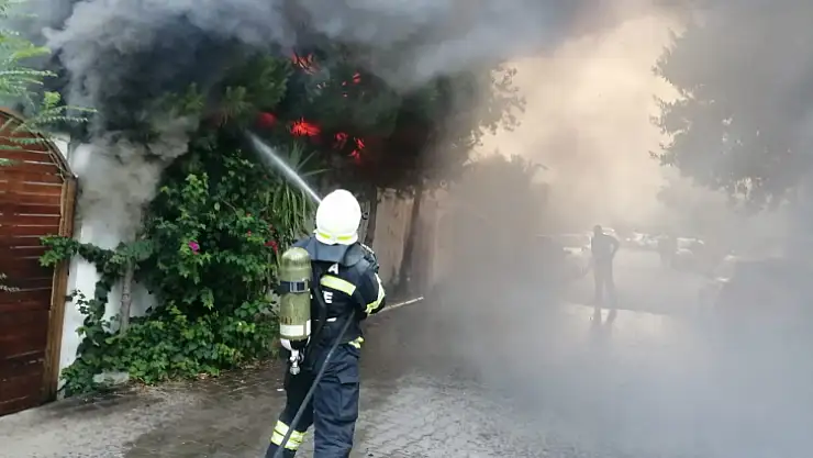 Sahnenin Elektrik Kontağından Yangın Çıktı