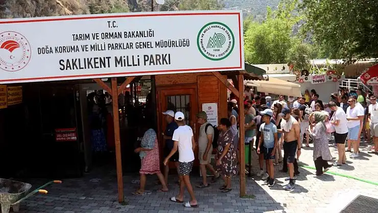 Saklıkent bayramda ziyaretçi akınına uğradı
