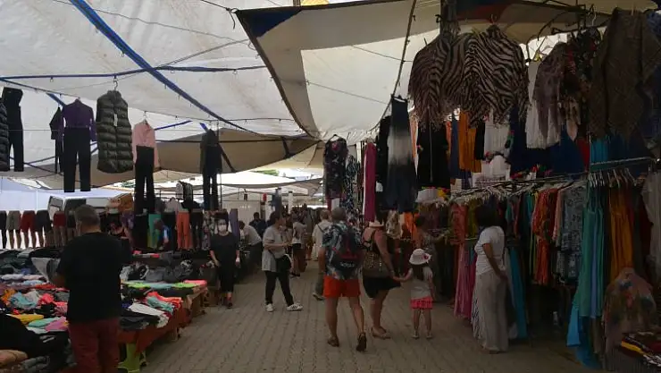 Salı Pazarında yoğunluk