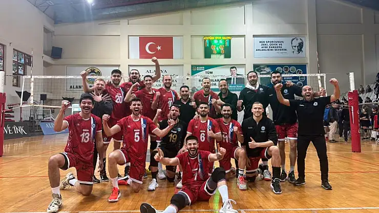 ŞAMPİYON YARI FİNAL İÇİN SAHADA