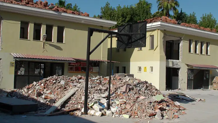 ŞEFİKA PEKİNDE DEPREM GÜÇLENDİRME ÇALIŞMASI