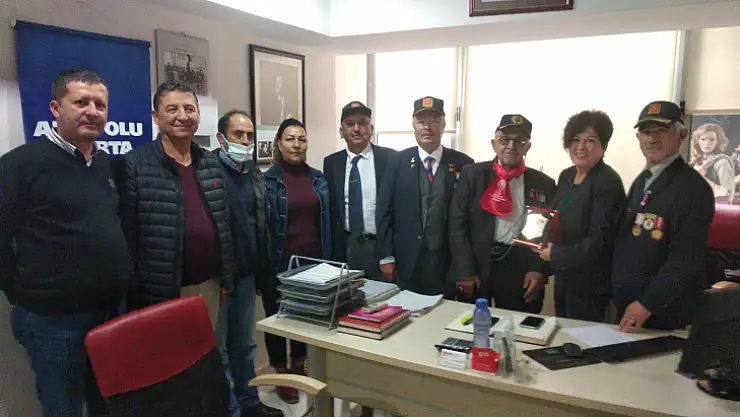 Şehit Aileleri Ve Gazilerden Saniye  Kulaç'a Ziyaret