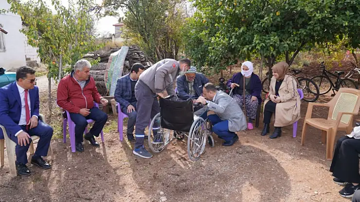 Seydikemer Belediyesi'nden Engelli Vatandaşa Tekerlekli Sandalye Sürprizi