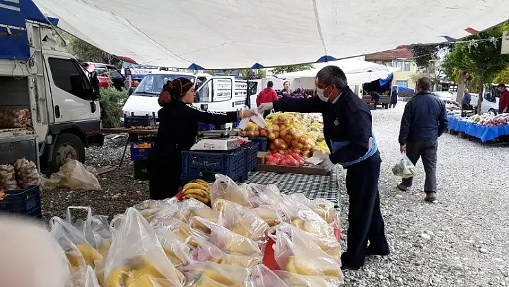 Seydikemer Belediyesinden Pazarcılara Maske Desteği