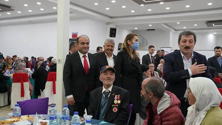 SEYDİKEMER'DE ANLAMLI İFTAR YEMEĞİ