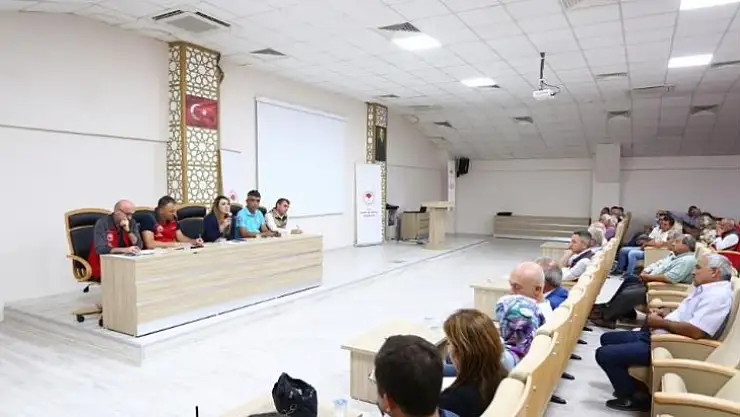 Seydikemer' de üreticilere yeni destekleme modeli ve üretim planlaması anlatıldı