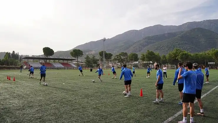 Seydikemerspor ile Karaçulhaspor karşılaşması