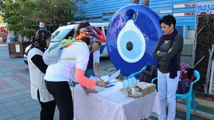 Şiddet gören kadınlara çağrıda bulundular