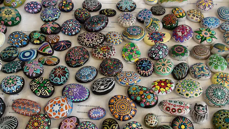 SOKAK HAYVANLARI ADINA SERGİ