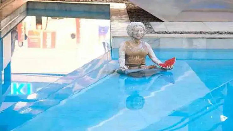 Sualtındaki macerasını tamamlayan sergi, karaya taşındı