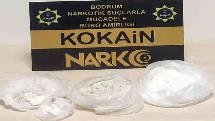 ŞÜPHELİ ŞAHISLARDAN 340 GRAM UYUŞTURUCU MADDE ELE GEÇİRİLDİ