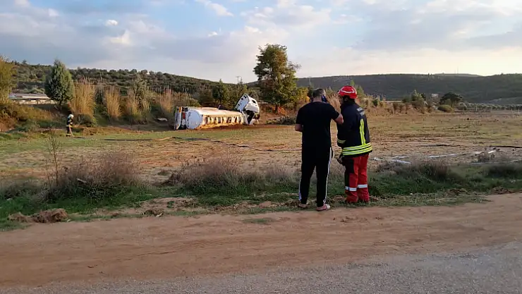 Tanker Yoldan Çıkıp Tarlaya Uçtu: 3 Yaralı