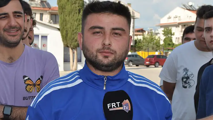 Taraftar ve Hoca Fethiyespor tesisinde bir araya geldi