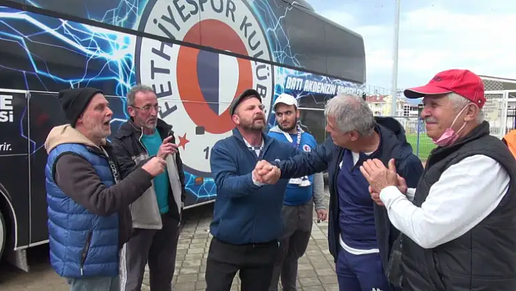 TARAFTARDAN HOCAYA TAM DESTEK