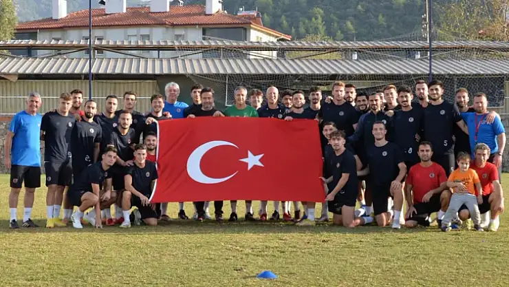 Taraftarlara kırmızı-beyaz kıyafet çağrısı