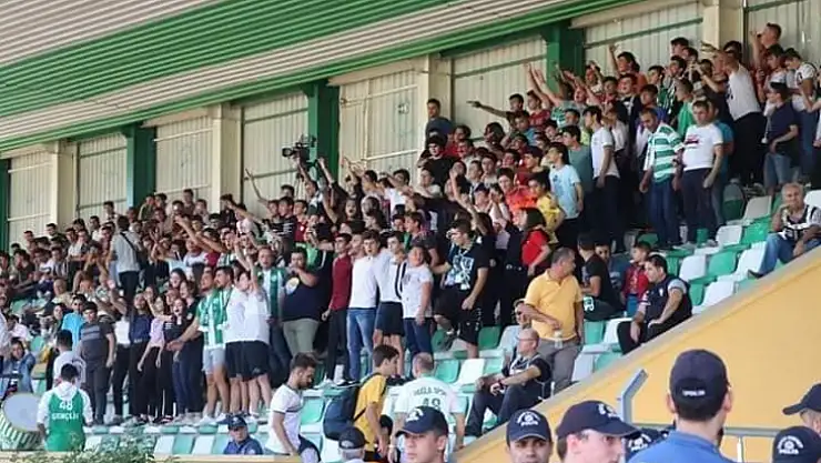 Taraftarlardan zorlu maça davet