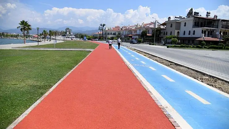 Tartan pist yenileniyor, sıcak asfalt (BSK) Ölüdeniz Caddesi'nde başladı