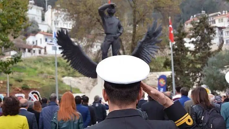 Tayyareci Fethi Bey Anıldı