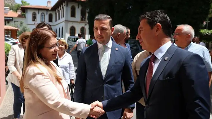 TBMM Başkan Vekili Karaca, Aras'ı ziyaret etti