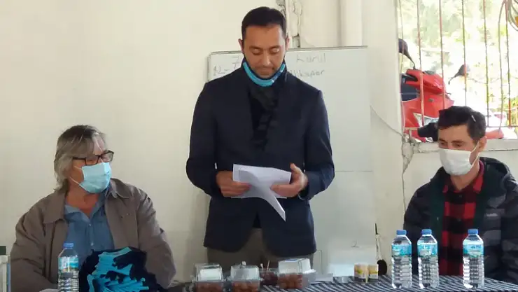 Tek liste ile gidilen kongrede Burhan Orhon başkanlığa seçildi