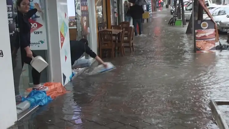Temizlenmeyen logarlar taşkınlara neden oldu