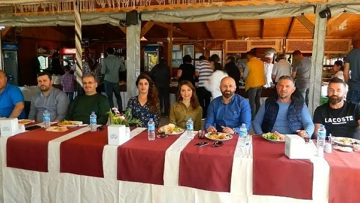 Teog Öncesi Moral Kahvaltısı