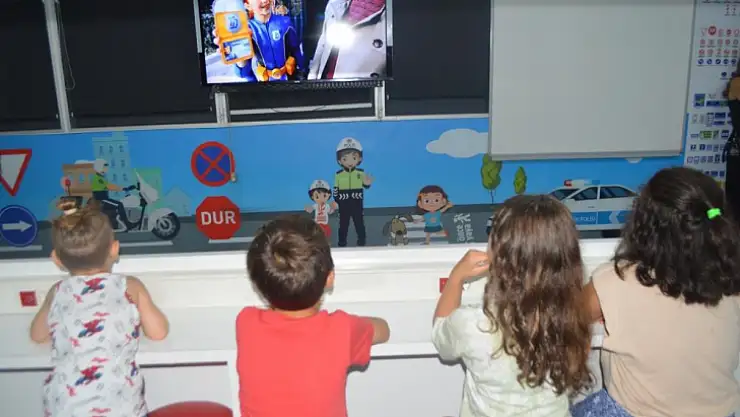 Trafik eğitim tırı Marmaris'te