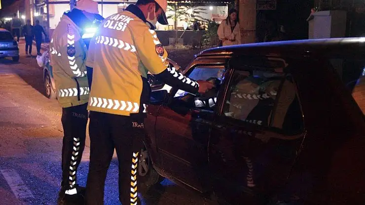 Trafik ekiplerinden alkol uygulaması