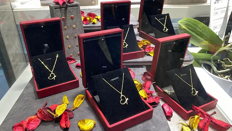 Tufanlar Kuyumculuk'tan Sevgililer Günü'ne Özel Pırlanta Koleksiyonu