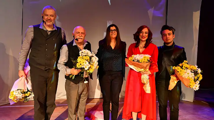 UNUTMA BİZİ ADLI TİYATROYA YOĞUN İLGİ