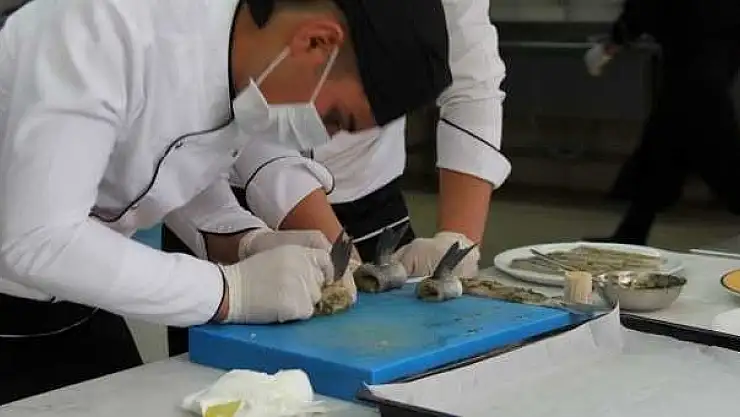 USTA ŞEFLER KARİYER GÜNLERİNE KATILDI