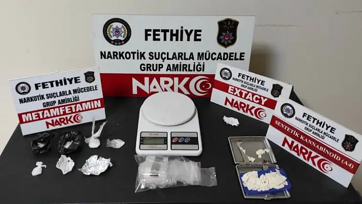 Uyuşturucu Tacirleri Yakalandı