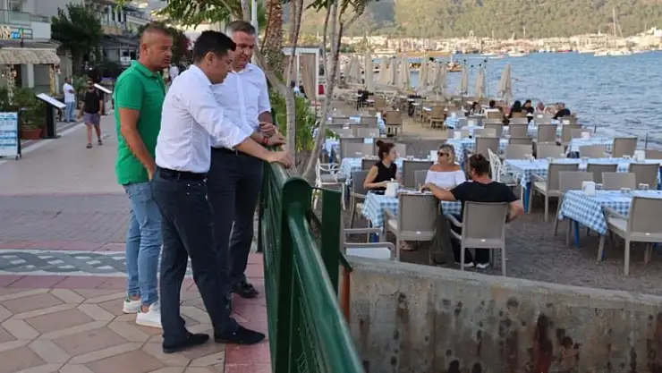 Uzunyalı esnafından Başkan Ünlü'ye teşekkür